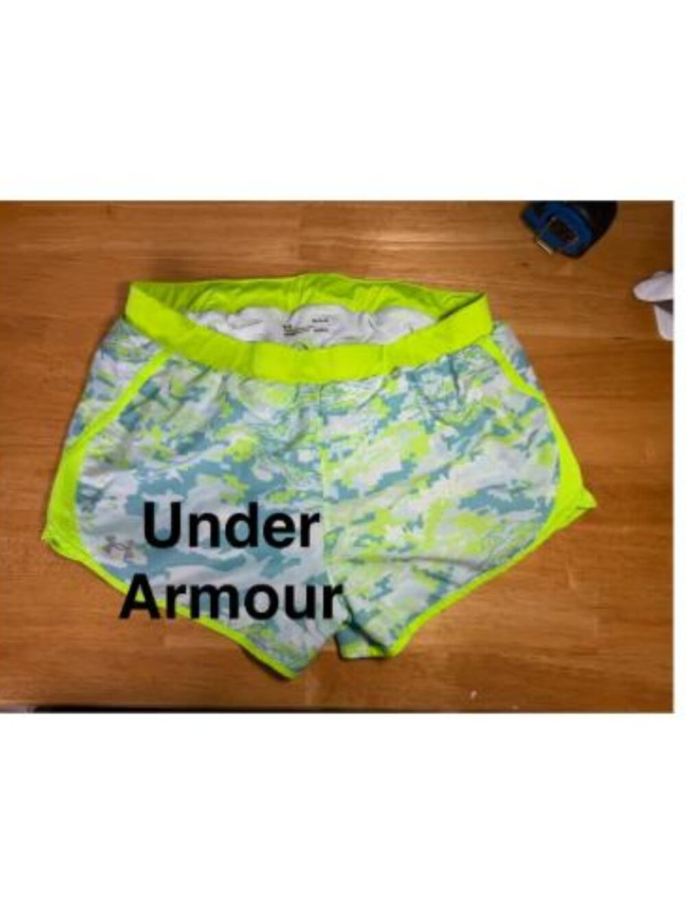 Under Armour Fly By 2.0 Printed Running Shorts Neon Green/Blue Camo Size L